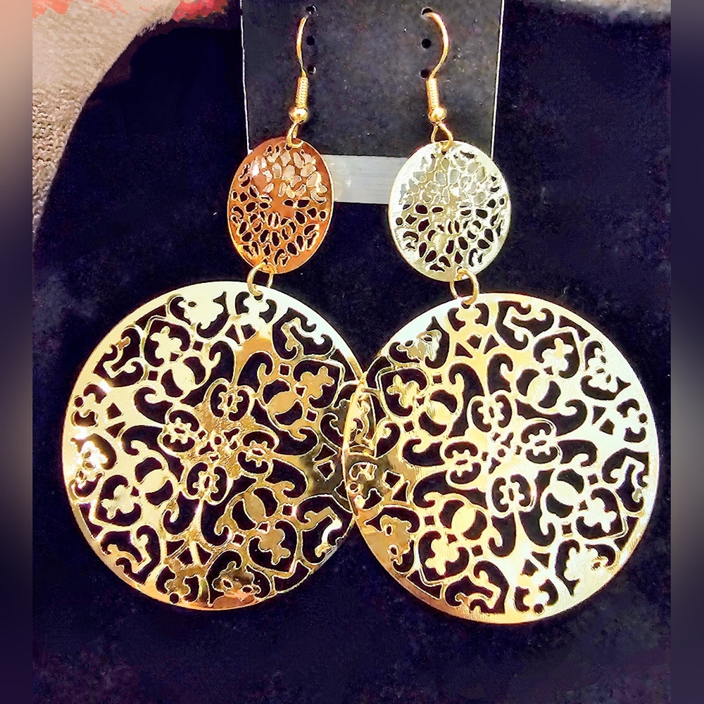 Gold tone large dangle flower earring for prom wedding engagement party wear ear